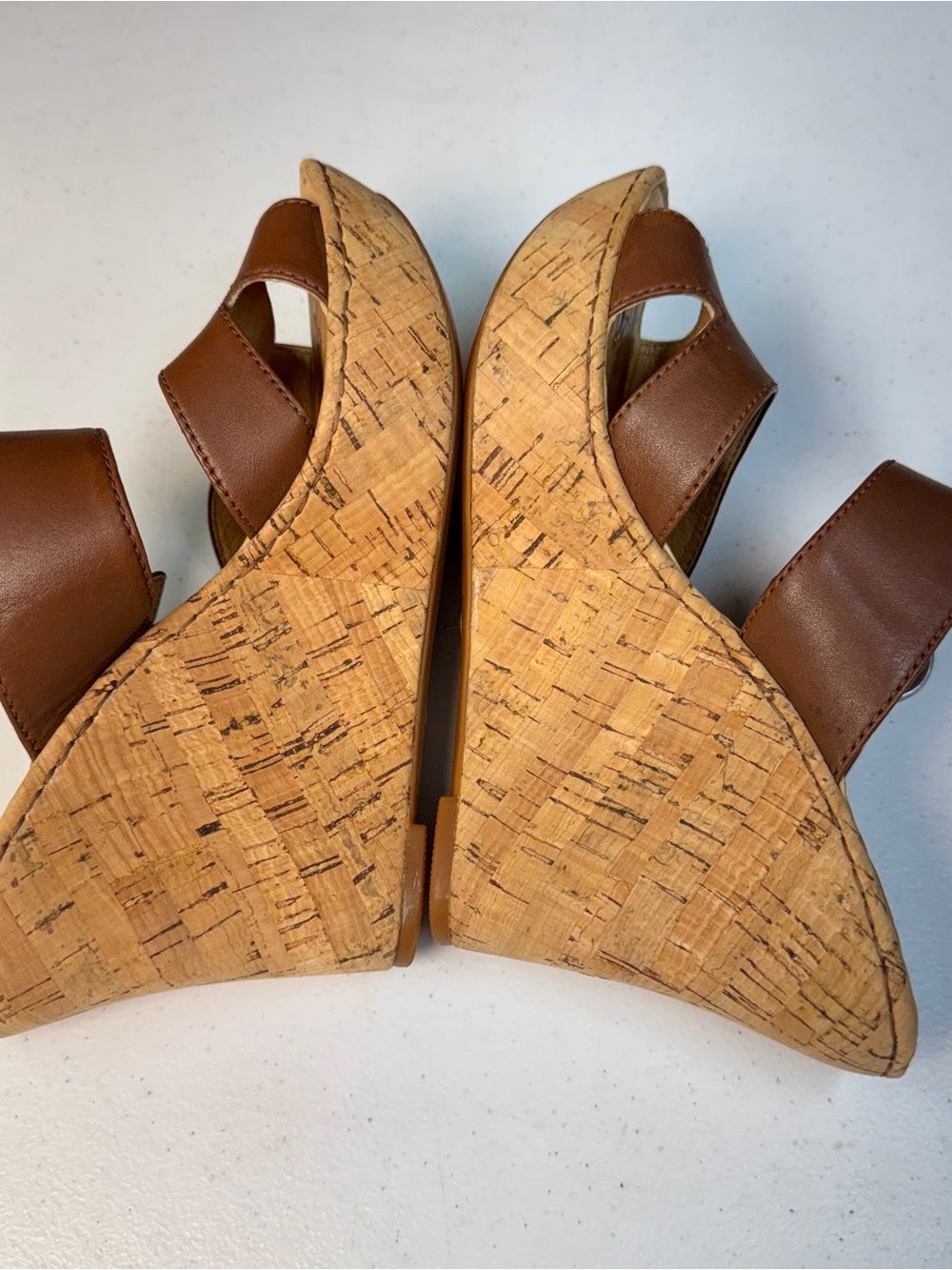 Born Carrabelle Cognac Brown Leather Wedge Sandals Size 8 / 39